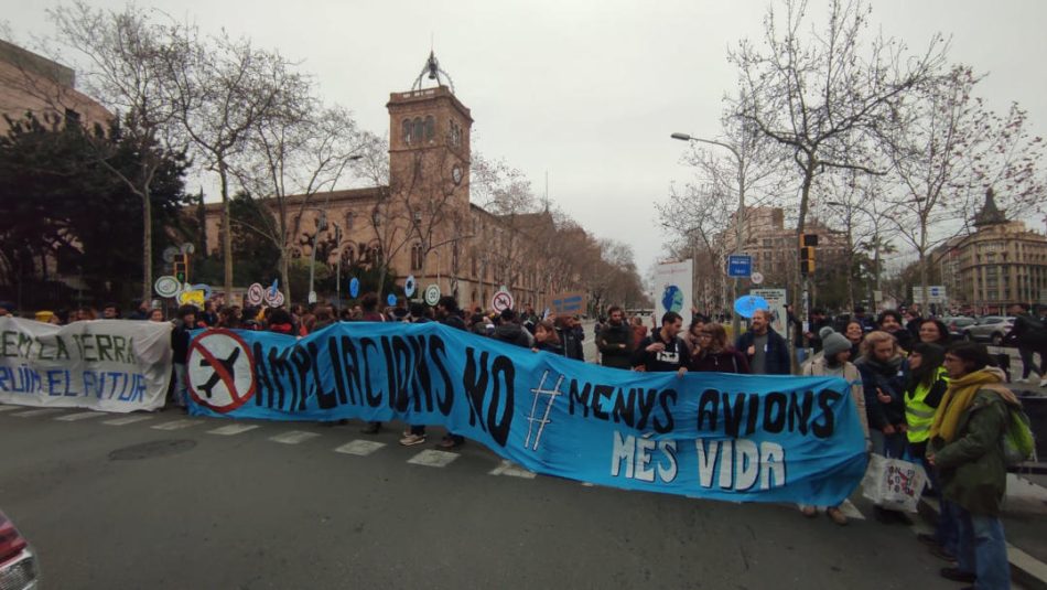 Apoyan las movilizaciones de Barcelona contra megainfraestructuras contaminantes