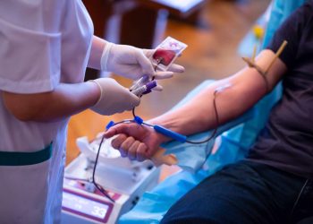 Sanidad anima a la población a donar sangre durante el período estival