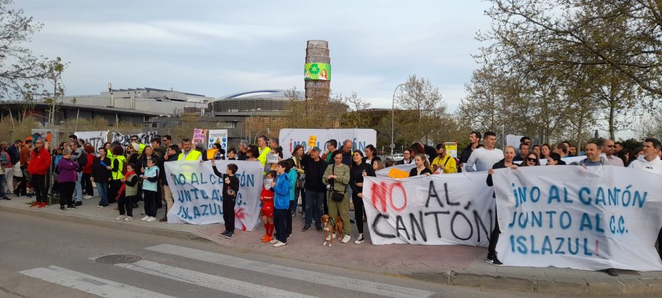 Los afectados por los nuevos cantones-basurero del Ayuntamiento de Madrid se unen con el fin de exigir la reubicación de todos