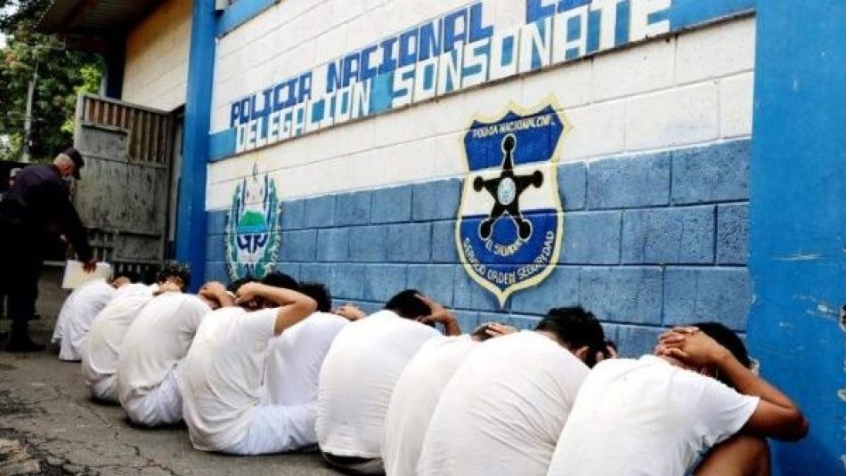 ONU denuncia muertes extrajudiciales en cárceles de El Salvador