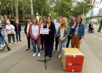 Ada Colau: “Som la garantia que els veïns del Besòs i del Baix Llobregat arribaran al centre en tramvia en els propers 4 anys»