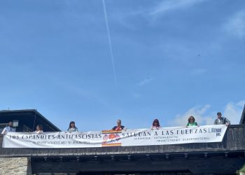 Vuelve a Mauthausen la pancarta de los republicanos españoles deportados al campo de concentración nazi: «Los antifascistas españoles saludan a las fuerzas liberadoras»