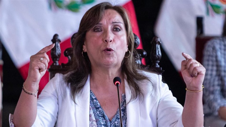 Una nueva encuesta confirma la desaprobación masiva de los peruanos a la presidenta Boluarte