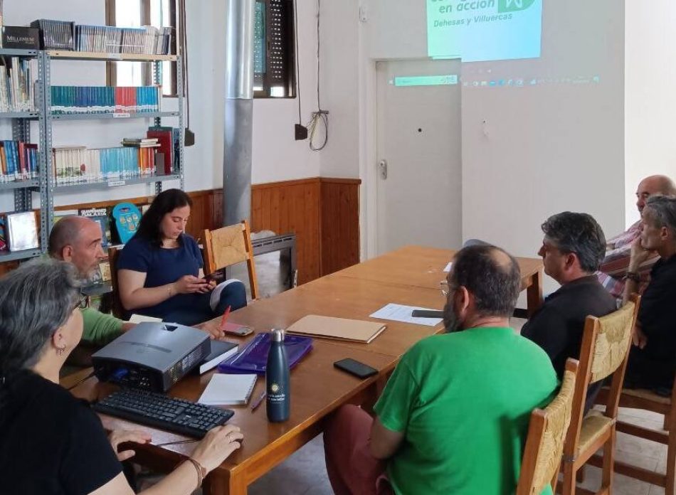 Celebran encuentro vecinal sobre temas medioambientales en Conquista de la Sierra (Cáceres)