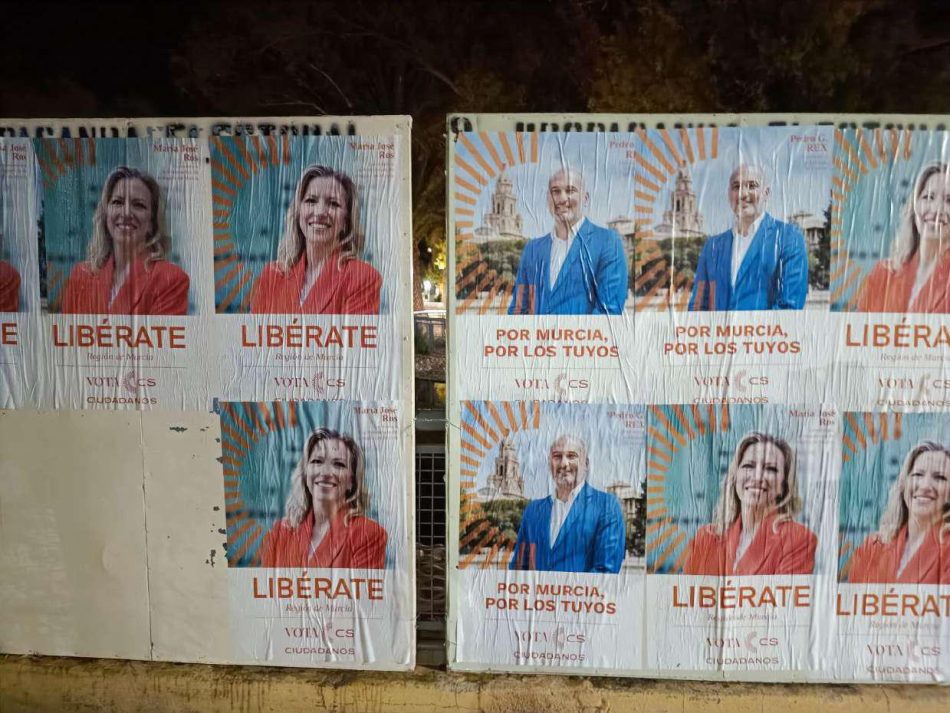 John David Babyack denuncia ante la Junta Electoral las graves incidencias ocurridas durante la jornada de pegada de carteles en Murcia