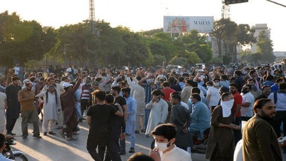 Protestas en Pakistán dejan al menos cuatro muertos