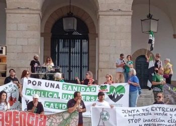 Cerca de mil personas se manifiestan en Cáceres al grito de “Extremadura resistente, dueña de su Futuro y su presente”