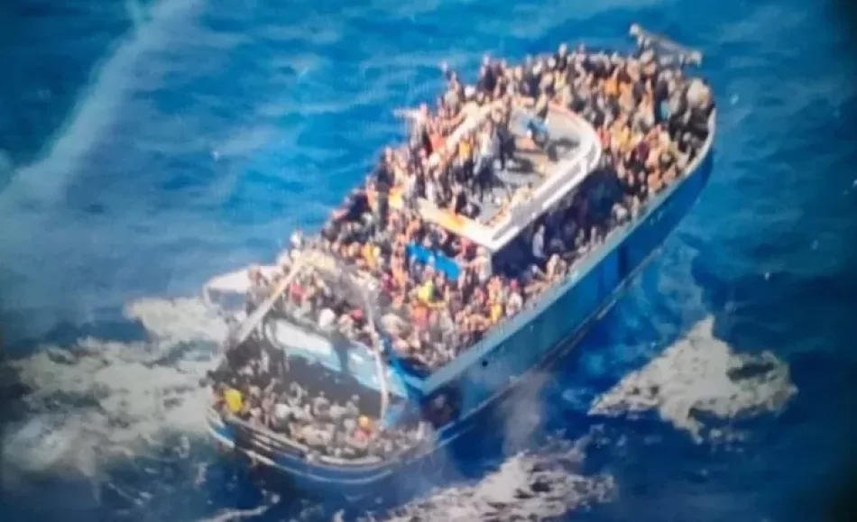 Al menos 79 migrantes han fallecido en el naufragio de un pesquero en el Mar Jónico con cientos de migrantes que viajaban a Italia
