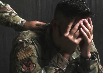 Aumenta un 25% la tasa de suicidio entre fuerzas militares de EEUU