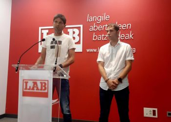 El sindicato LAB denuncia «un tejemaneje de UGT, CCOO y la CEN para repartirse 400.814,41 euros»