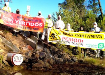 Ecologistas en Acción tapona los vertidos de la mina de San Finx