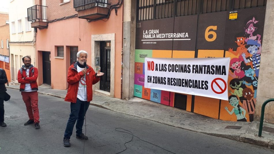 SOS: Barra libre a la apertura de cocinas fantasma en edificios de viviendas de Madrid