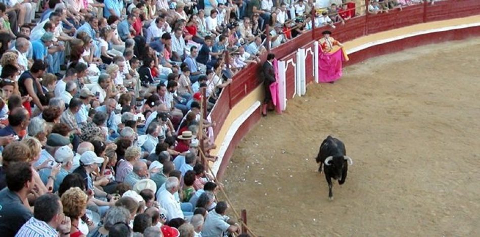 Verdes de Europa-Tarifa manifiesta su rechazo a los festejos taurinos y reclama el posicionamiento del nuevo partido “Nuevos Aires”