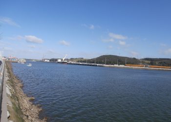 La mejor variante para el Puerto de Avilés es un tunel bajo la ría