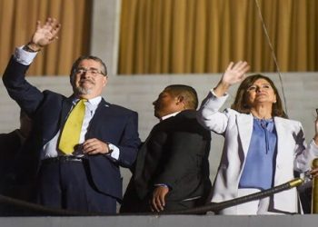 Bernardo Arévalo rechaza suspensión de su partido en Guatemala