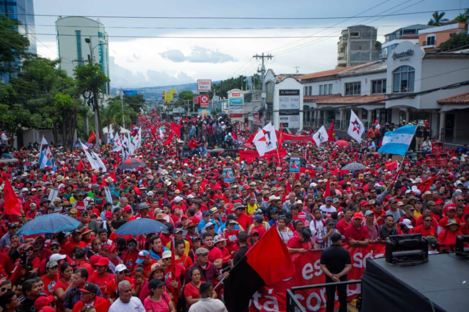 Honduras: Contra el golpismo, decenas de miles de manifestantes respaldan al gobierno de Xiomara Castro