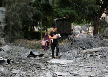 Asociaciones vecinales alzan su voz por la paz en Palestina y el respeto de los derechos humanos