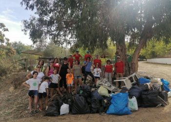 Realizan varias jornadas de limpieza en caminos y espacios periurbanos con motivo de la convocatoria Clean Up The World