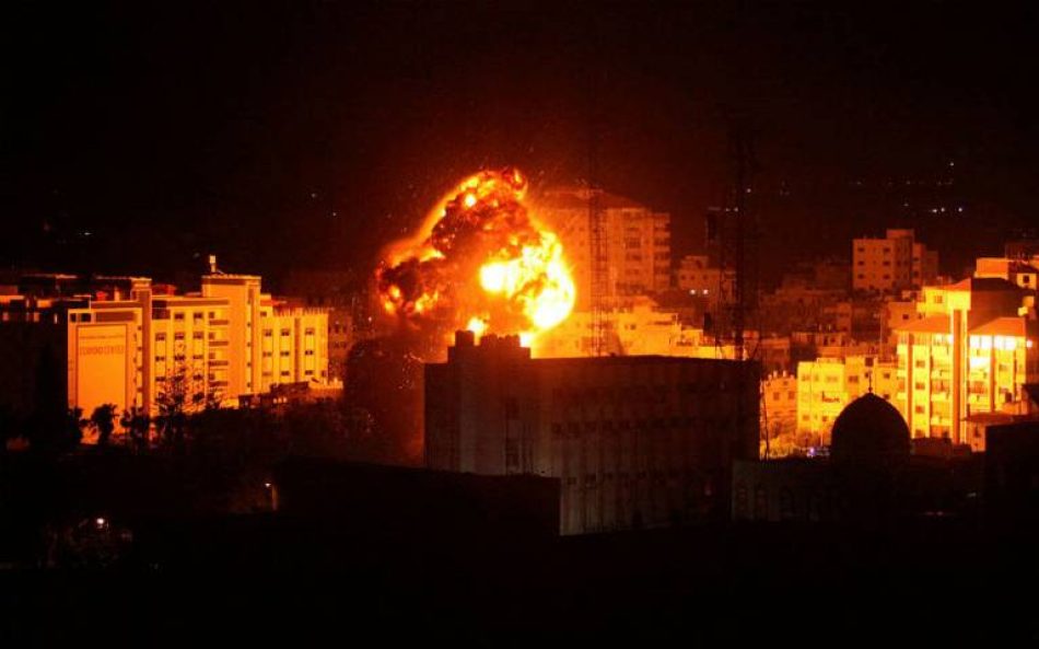 Crece cifra de desplazados en Gaza por bombardeos israelíes