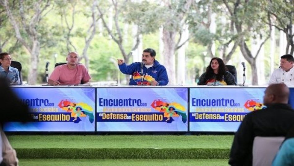 Presidente de Venezuela denuncia campaña mediática de ExxonMobil para impedir referendo consultivo