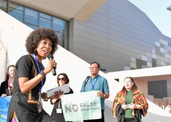 Amigos de la Tierra considera que el borrador de la COP28 está a merced de la industria fósil