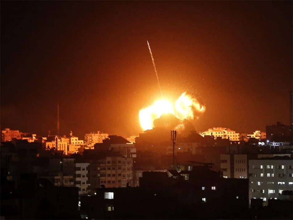 Israel continúa los bombardeos mientras planea ampliar la invasión terrestre a Gaza