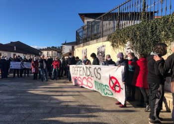 Veciñanza e colectivos concéntranse este domingo en Vilar de Barrio fronte a ameaza eólica