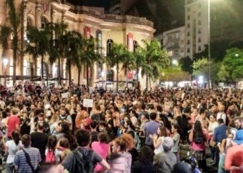 Abuelas de Plaza de Mayo repudian decreto de Milei en Argentina