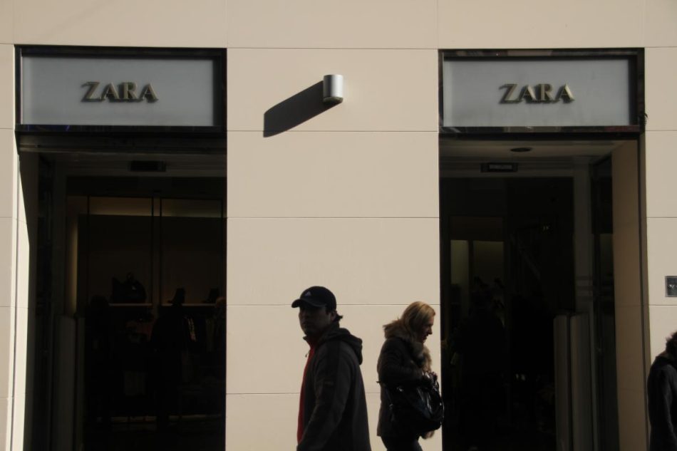 Continúa la movilización por la igualdad de derechos en los centros logísticos de Inditex