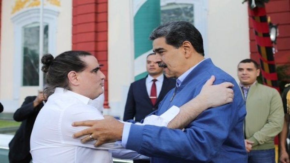 Presidente venezolano recibe al diplomático Alex Saab tras su liberación