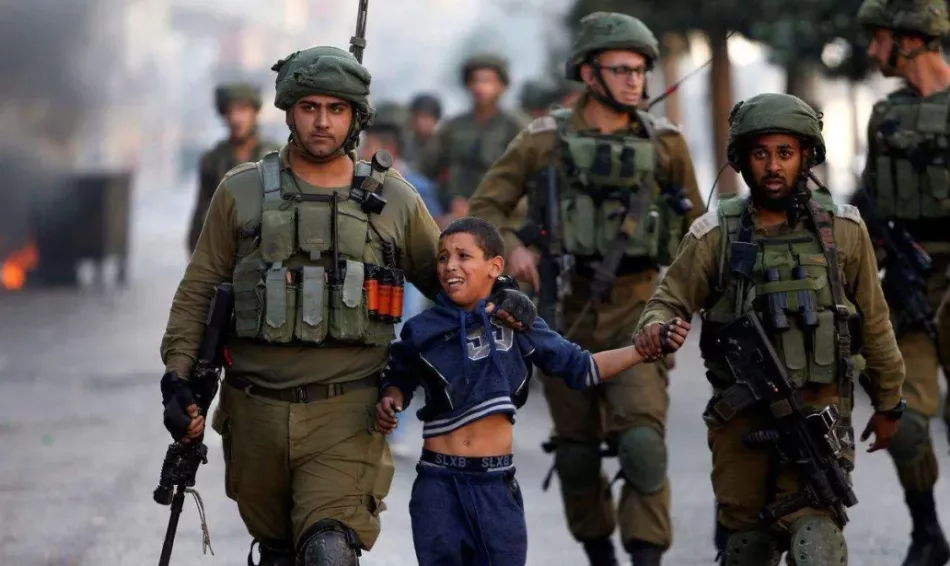 Las tropas israelíes violaron a un niño palestino que mantenían detenido