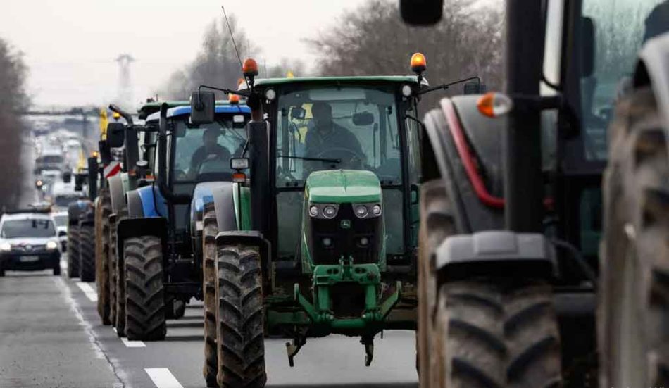 Agricultores franceses anuncian bloqueo de París a partir del lunes