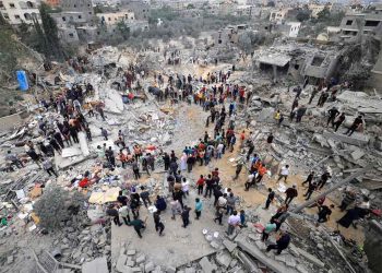 Más de 80 muertos en nueva ola de bombardeos contra Gaza