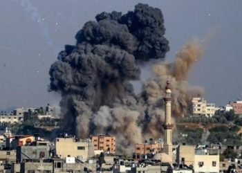 Gaza continúa bajo fuego israelí por mar, aire y tierra