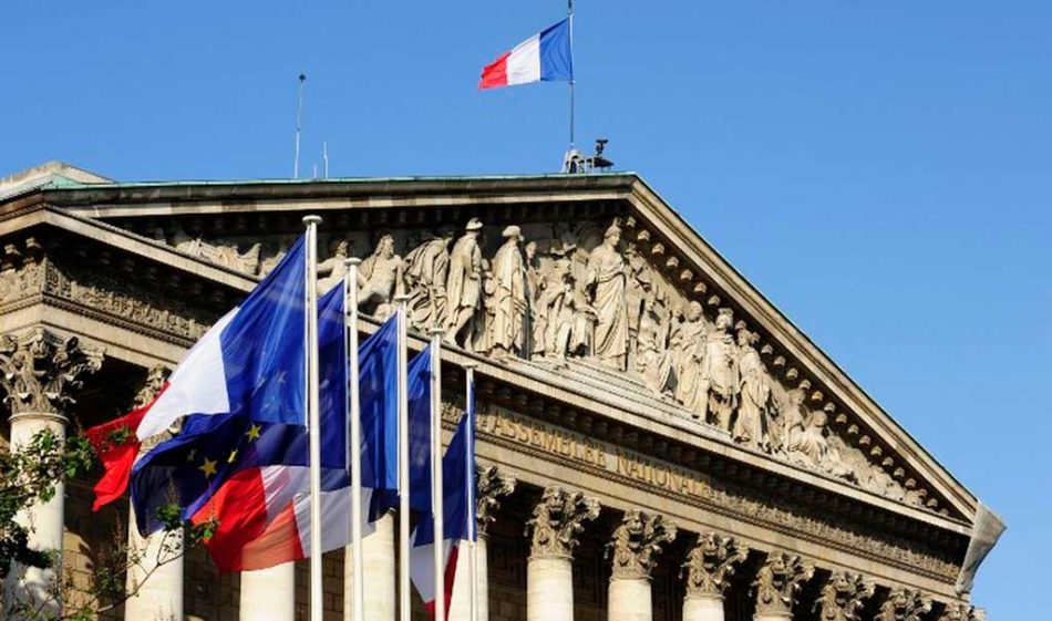 Elevada participación en comicios legislativos franceses