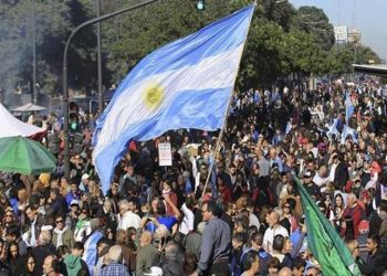 Trabajadores de la Educación realizan paro en Argentina