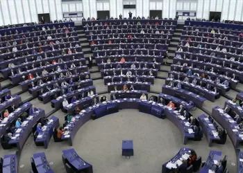 Más de setenta candidaturas al Parlamento Europeo se comprometen a descontaminar la Unión Europea