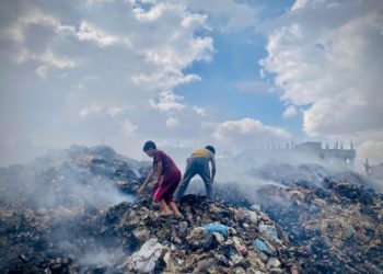 La UNRWA advierte sobre 330 mil toneladas de residuos en Gaza