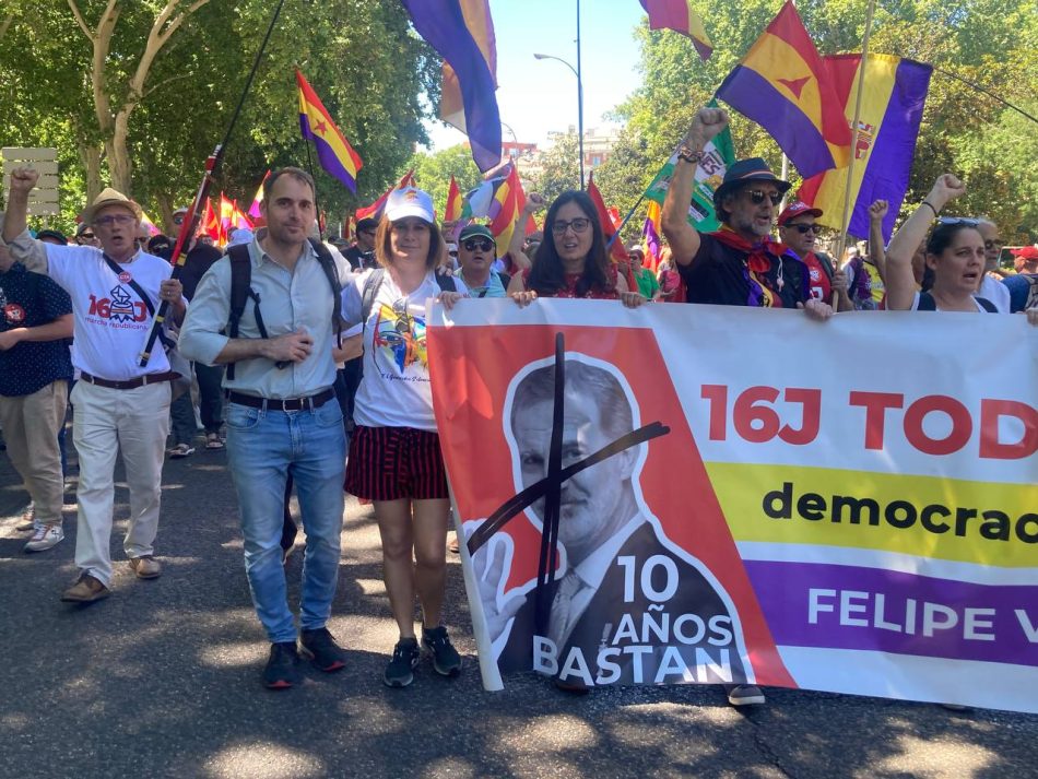 Izquierda Unida destaca en la Marcha Republicana en Madrid que “hablar de República es hablar de futuro, porque es el horizonte de un nuevo país que proteja a la mayoría social”