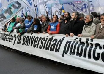 Frente sindical universitario alista protesta en Argentina