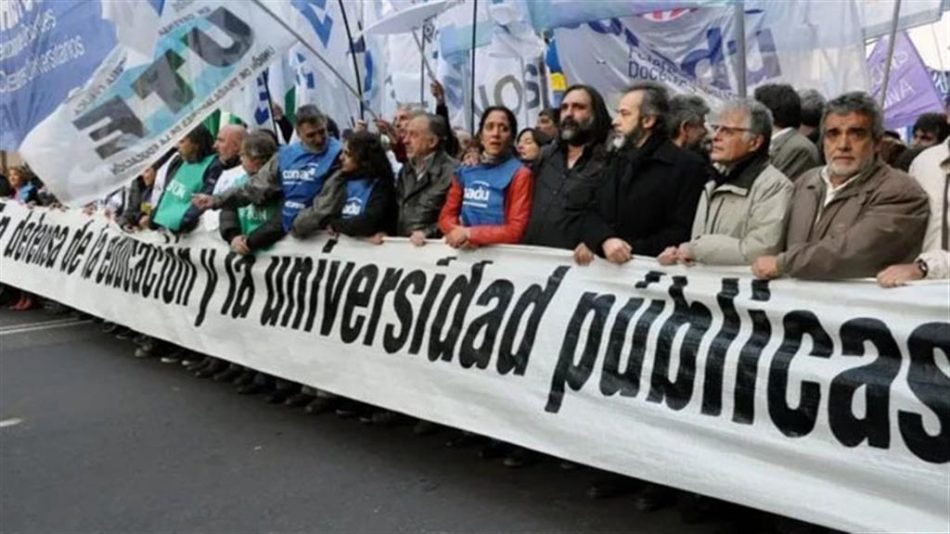 Frente sindical universitario alista protesta en Argentina