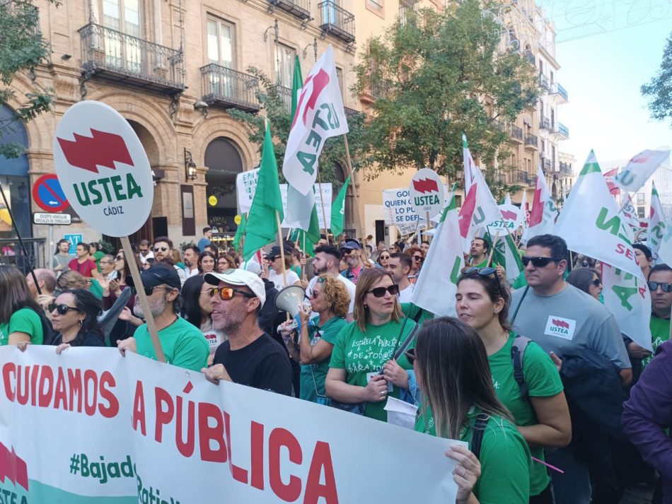 El sindicato USTEA considera intolerable las declaraciones del portavoz de Vox en la Asamblea de Andalucía sobre los docentes