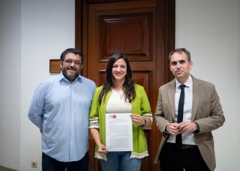 Verdes Equo, en la coalición Sumar, pregunta al Gobierno qué medidas ha adoptado para evitar la contaminación marina por residuos plásticos tras las fiestas de San Juan