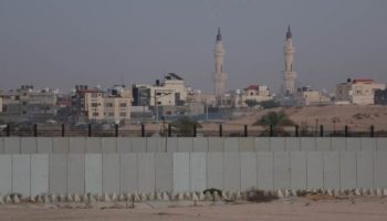«Israel” y Egipto discuten la retirada de tropas del eje de Filadelfia