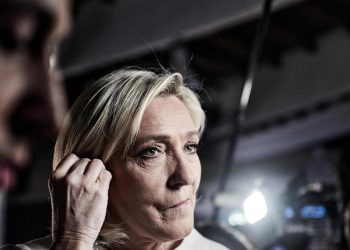 Francia: De la derrota de Le Pen a la inédita crisis de gobierno