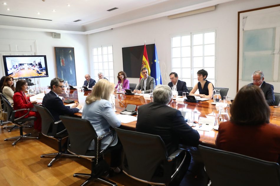 El presidente del Gobierno se reúne con representantes del Patronato de la Fundación Centro para la Memoria de las Víctimas del Terrorismo