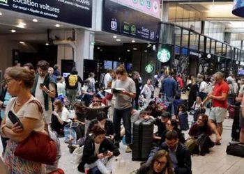 Continúan los problemas de tráfico ferroviario por sabotaje en Francia