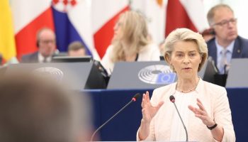 Ursula Von der Leyen es reelegida presidenta de la Comisión Europea con un apoyo más amplio que en la anterior legislatura