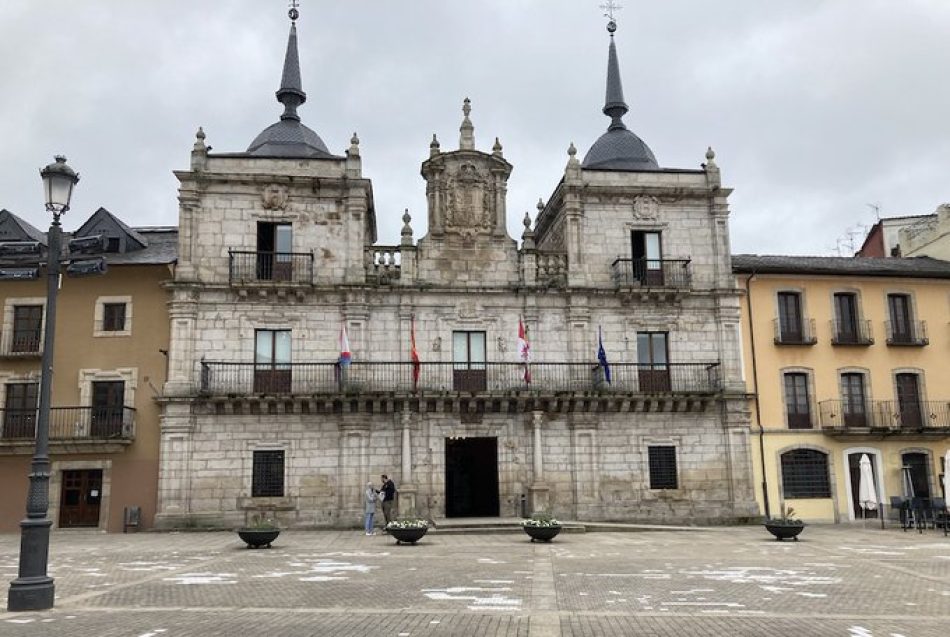 El PCE valora el primer año de mandato municipal en Ponferrada