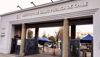 Crisis en el Instituto de Salud Pública de Chile: el ajuste económico que enferma a la población